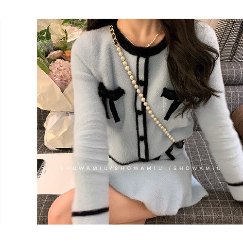 Set áo len dài tay cổ tròn + chân váy dài thời trang nữ | BigBuy360 - bigbuy360.vn