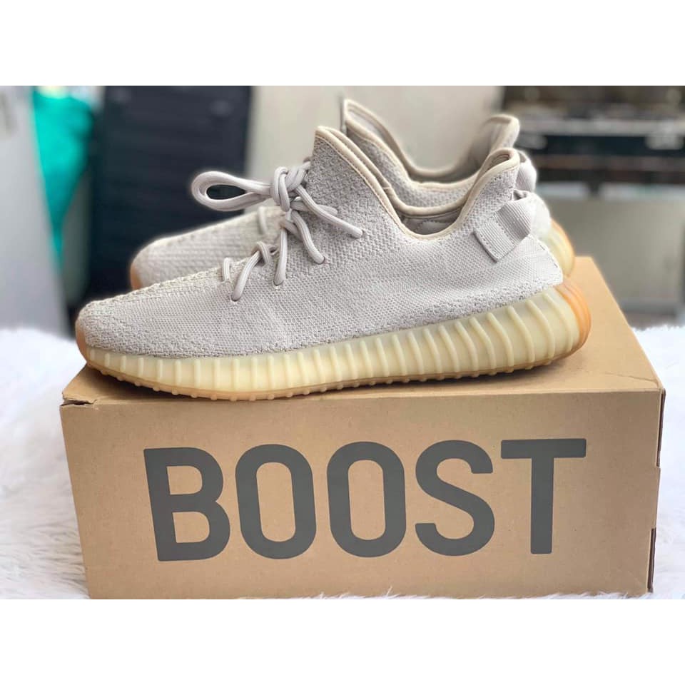 Giày Thể Thao Adidas Yeezy Boost 350 V2 "Phong Cách Năng Động