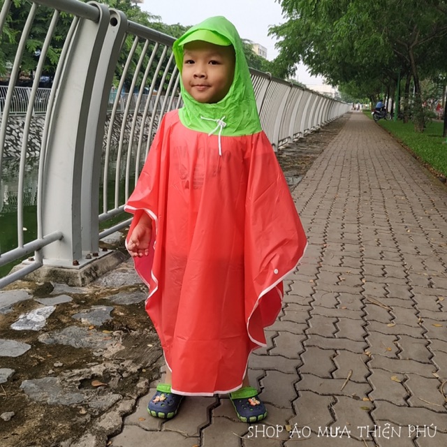 Áo mưa cánh dơi cho bé 1-10 tuổi