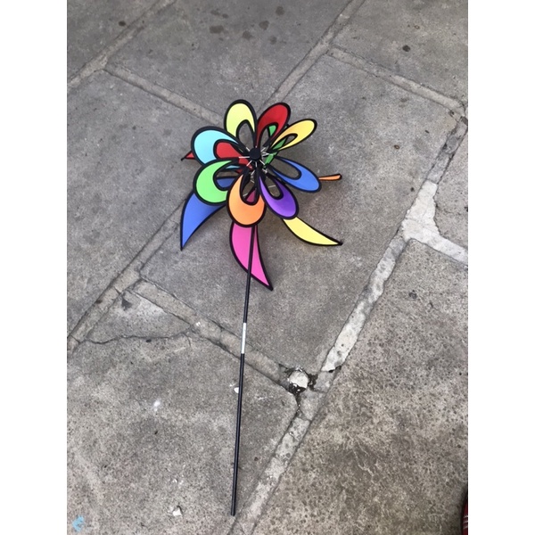 Chong chóng 8 cánh 6 đuôi, tặng kèm keo 502 + chong chóng nhỏ