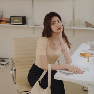 Áo len dệt kim dáng ngắn viền bèo nữ air space lady 2211829025
