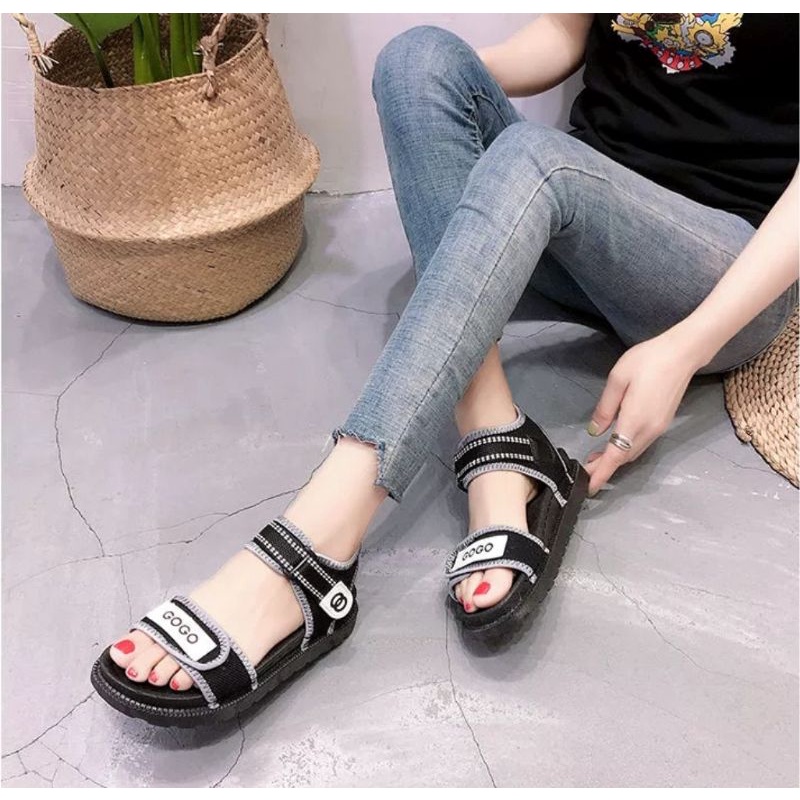 Sandal học sinh nữ quai ngang chữ gogo siêu bền đẹp mã HV15