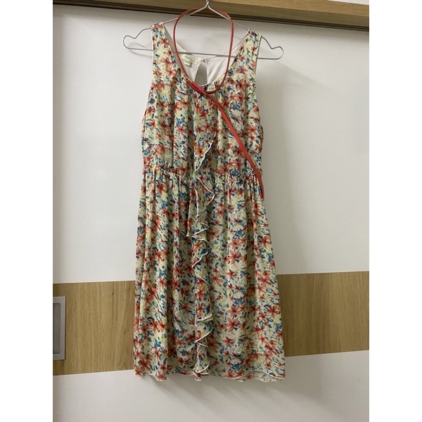 (tặng 0đ) đầm hoa marc sz S kèm thắt lưng đơn hàng 135k