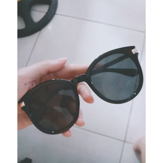 Thanh lí mắt kính mát