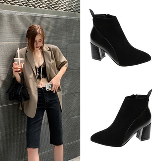 Boot cổ ngắn đế 7cm kiểu mới màu đen gbcn-10b