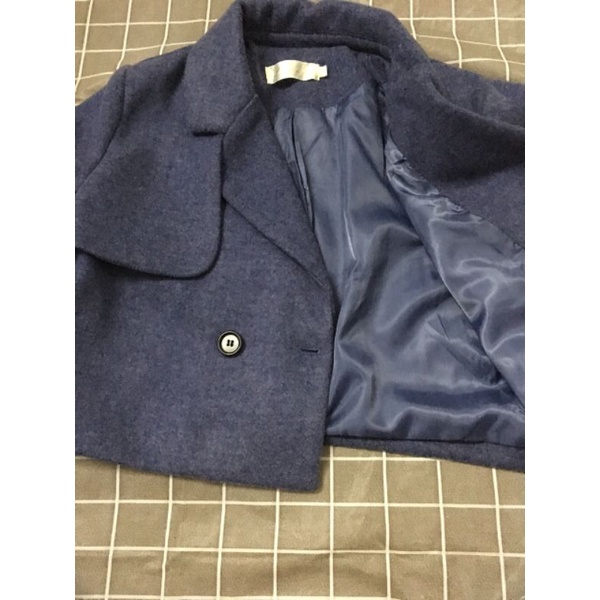 Áo dạ dáng croptop