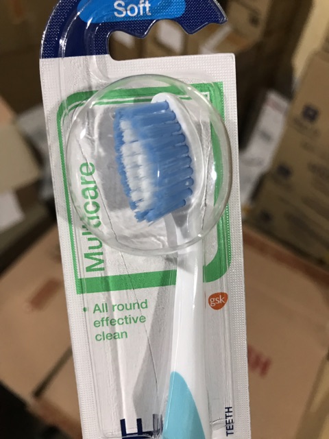 Bàn chải SENSODYNE MULTICARE SOF dành riêng cho răng ê buốt