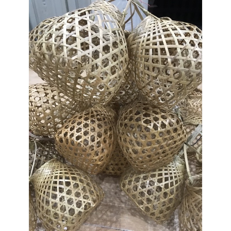 Giỏ lồng đèn tre