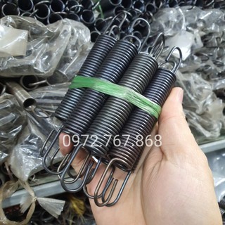 Lò xo kéo phi 20mm, dây 2mm, dài 80mm không tính 2 móc