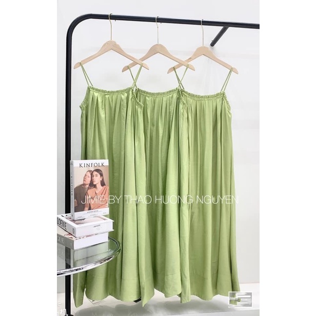 Váy maxi hai dây kèm khăn turban cực xinh siêu hot 2 màu dáng dài rộng xoè V08 | BigBuy360 - bigbuy360.vn