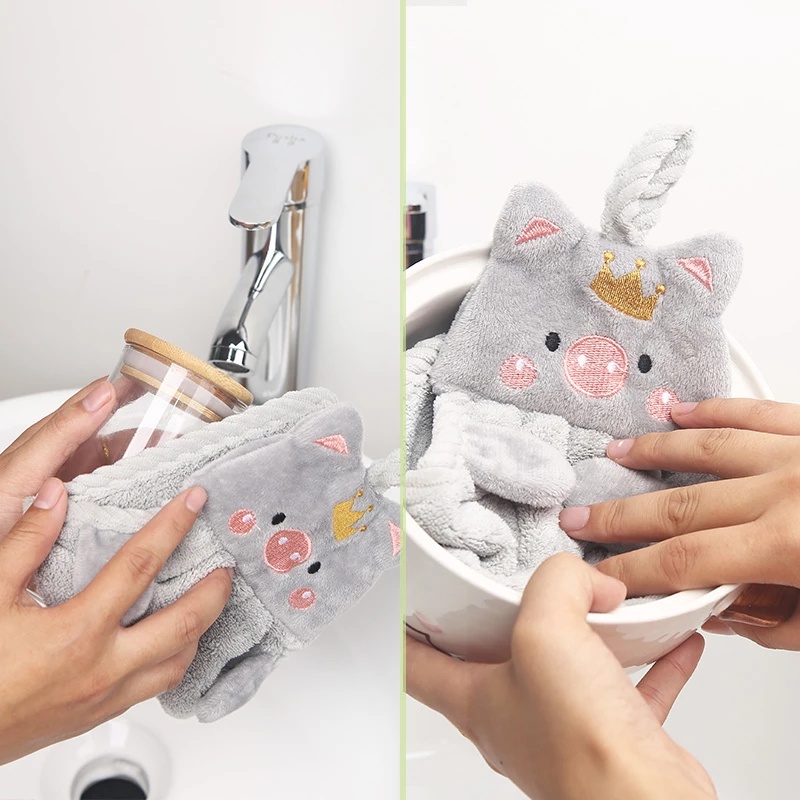 Khăn lau tay treo tường bằng vải lông cừu san hô mềm thấm hút nhanh khô thêu hình chú heo hoạt hình sáng tạo
