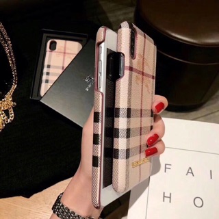 Ốp Burberry