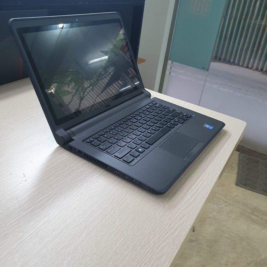 Laptop xách tay Dell Latitude 3340 Core i5 4200U Ram 4 SSD 128