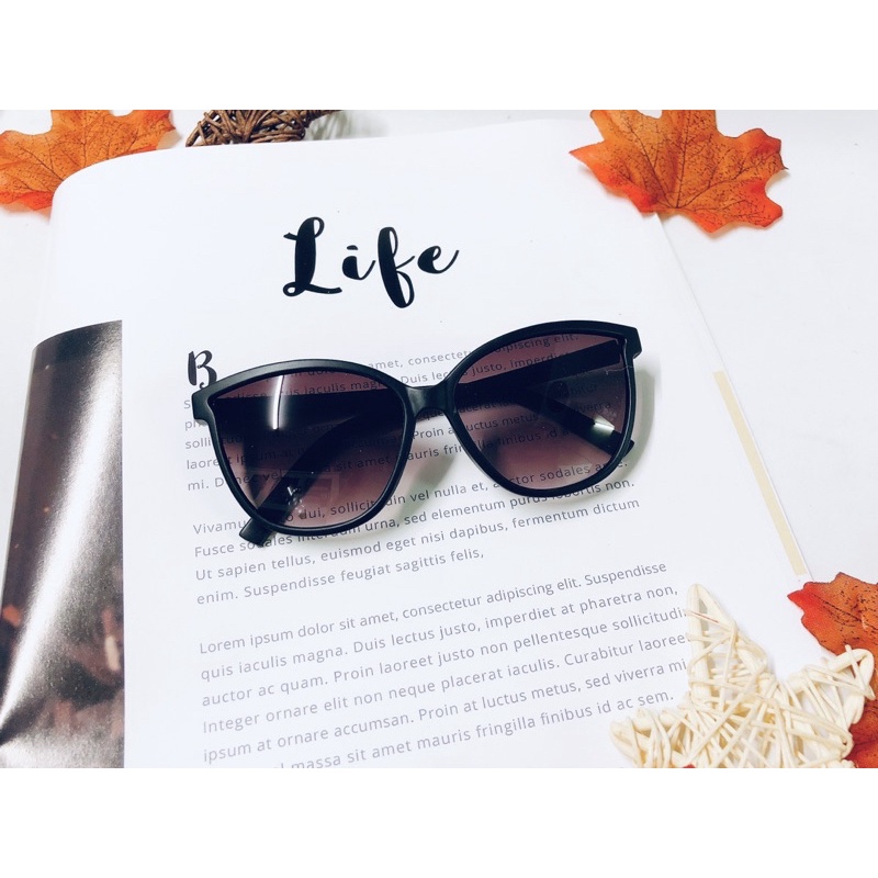 Mắt kính mắt mèo bé trai gái