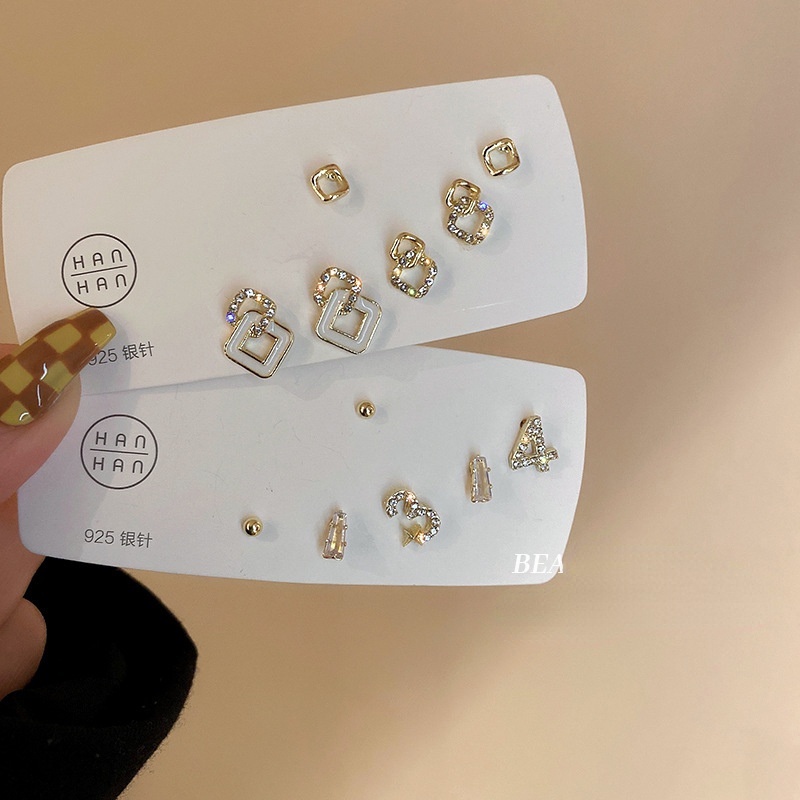 Set 3 Đôi Bông Tai Hình Vuông Kỹ Thuật Số Đơn Giản Phong Cách Hàn Quốc Cho Nữ