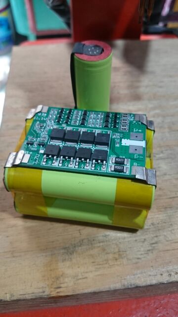 Khối pin đóng lion makita thọt 12v_4A