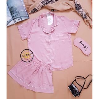 Bộ ngủ lụa hồng trơn