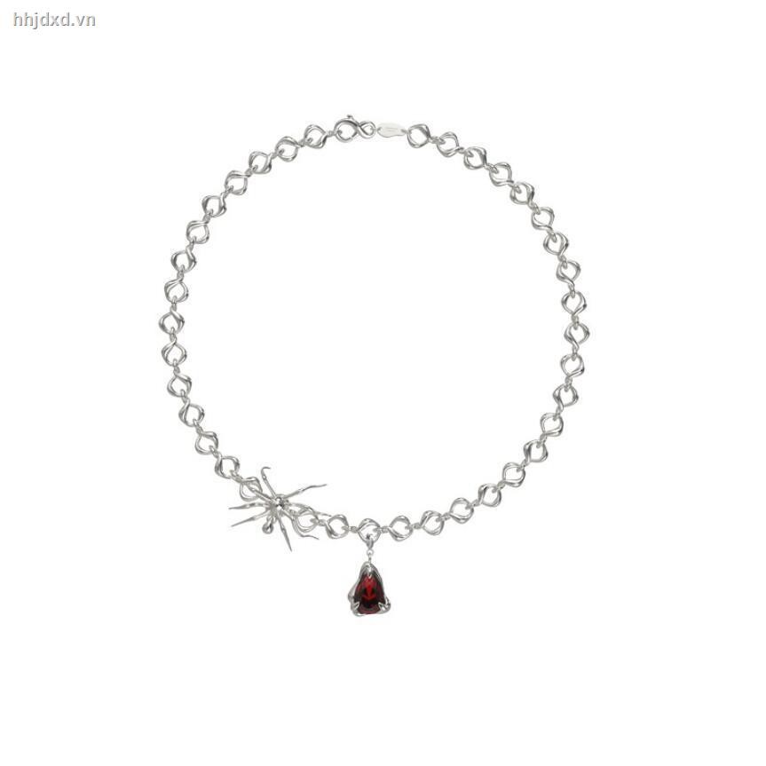 ✵○European and American ins cold wind Crystal Strange Spider Necklace Net Red Personalized Clavicle Chain High sense Retro Tide