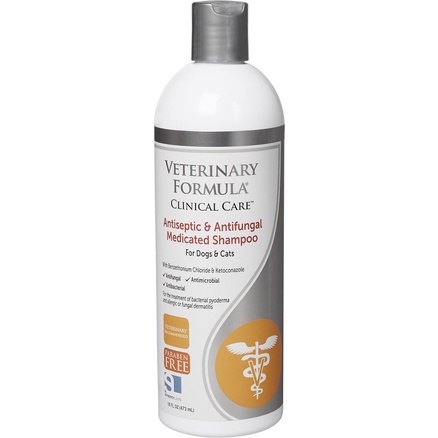 Dầu tắm VETERINARY FORMULA CLINICAL CARE ANTISEPTIC & ANTIFUNGAL