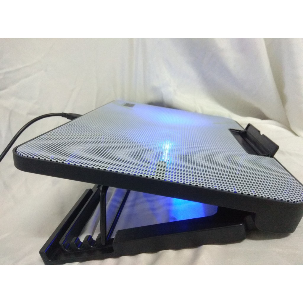Đế tản nhiệt cho Laptop kiểu dáng nhẹ nhàng sang trọng với 2 quạt gió cực mạnh NP10053
