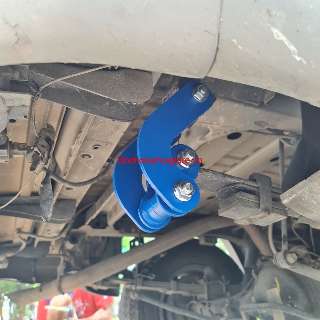 Cùm nhíp chống giật xóc độ êm xe Ford Everest 2005-2014