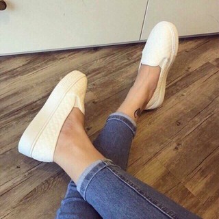 Giày slip on da sần