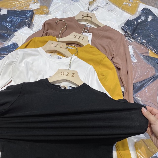 BÁN SỈ ÁO PULL BOZZIP DÀI TAY NỮ 4 MÀU