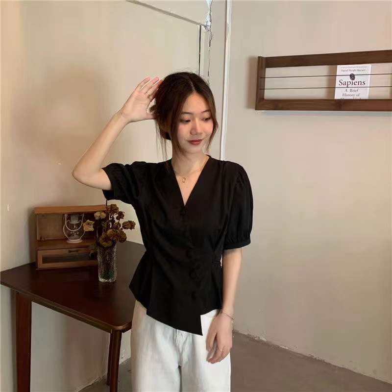 Áo kiểu BH tay phồng cổ chữ V độc đáo phong cách Pháp thời trang mùa xuân cho nữ 2022