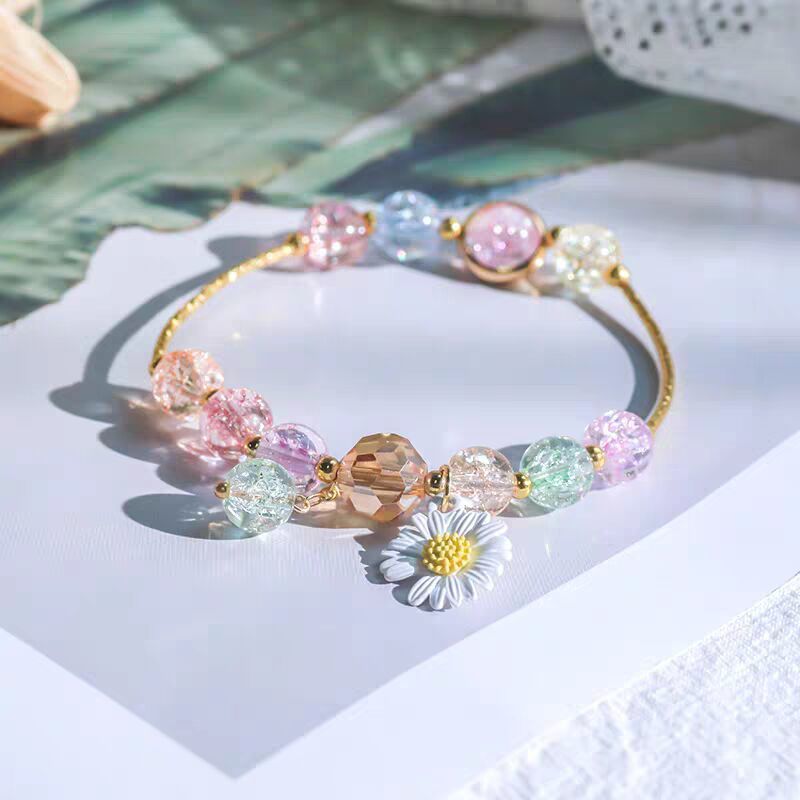 Vòng tay nữ xỏ hạt pha lê trong suốt phối mặt hình hoa cúc nhỏ