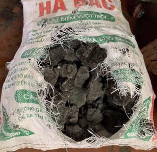 Đá đen Gia Lai (18k/kg)