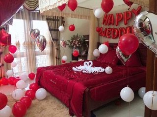 Siêu phẩm set chăn ga lụa tim đỏ Kiss me 7 món.