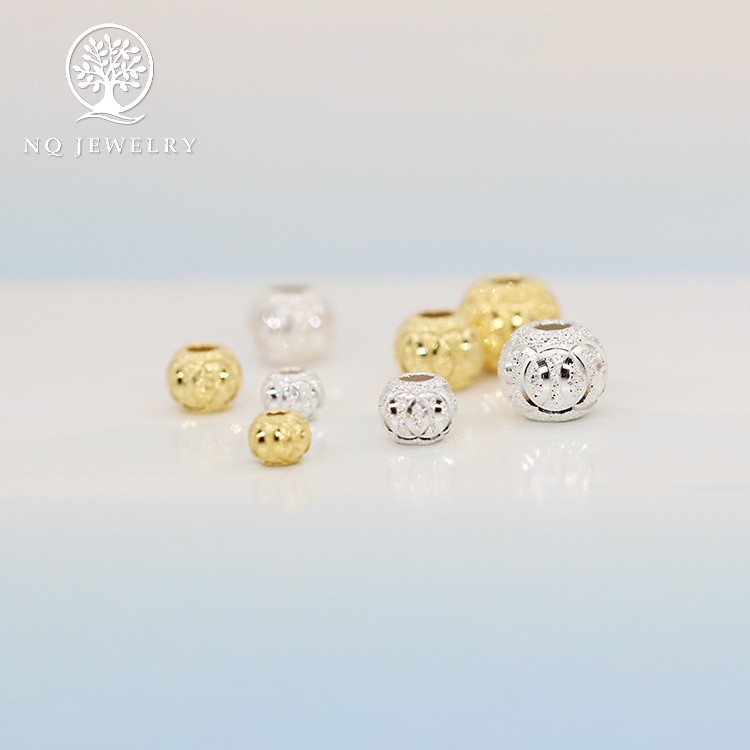 Charm bi bạc xỏ ngang có họa tiết - NQ Jewelry