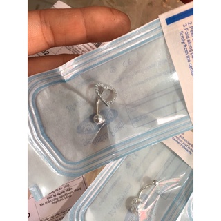 khuyên rốn bạc hình tim
