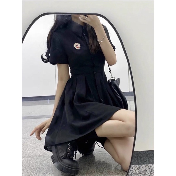 Váy đầm nữ cộc tay cổ bẻ sơ mi logo thắt nơ lưng màu đen freesize dáng a ngắn xòe học sinh ulzzang hàn quốc