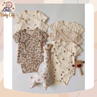 Bộ đồ liền thân phong cách Hàn Quốc cho bé