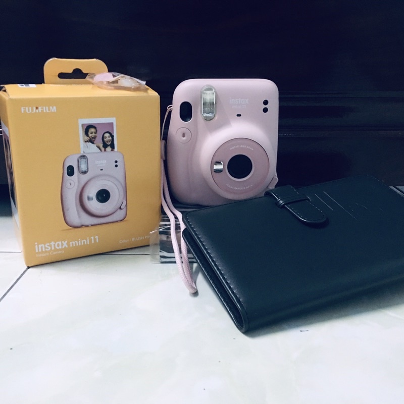Máy ảnh lấy liền 11