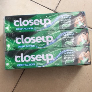 Combo 2 lốc ( 12 tuýp ) kem đánh răng closeup thái lan 160g