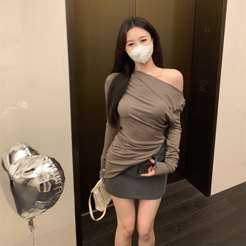 Áo Thun Tay Dài Thiết Kế Lệch Vai Quyến Rũ