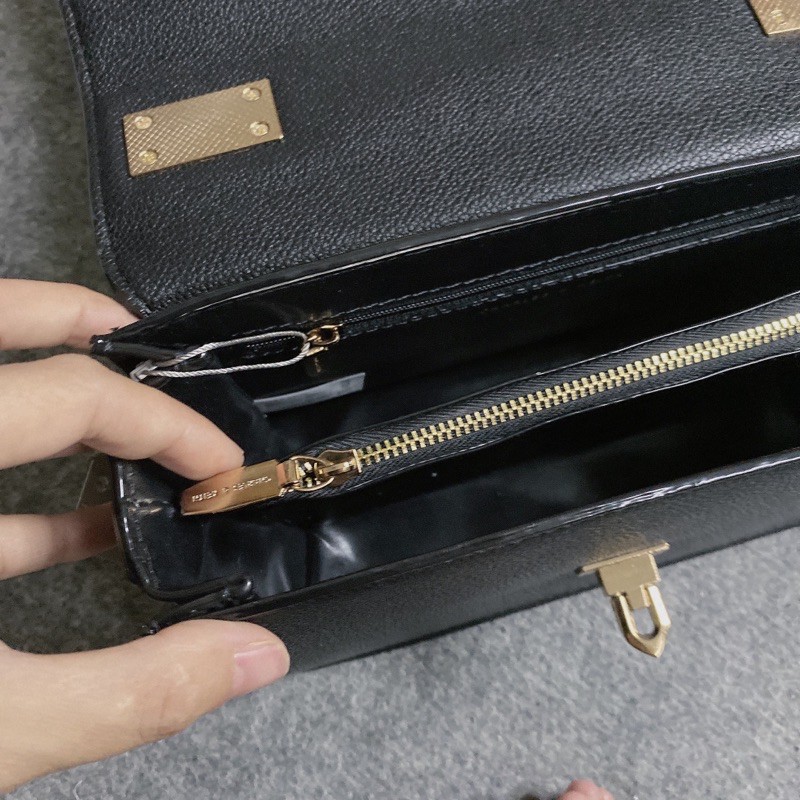 Túi xách CK khoá gập size 24 2 ngăn màu đen kèm ảnh và video thật của shop