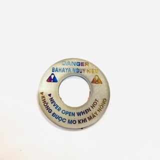 Logo titanium dán nắp thăm nước mát xe máy