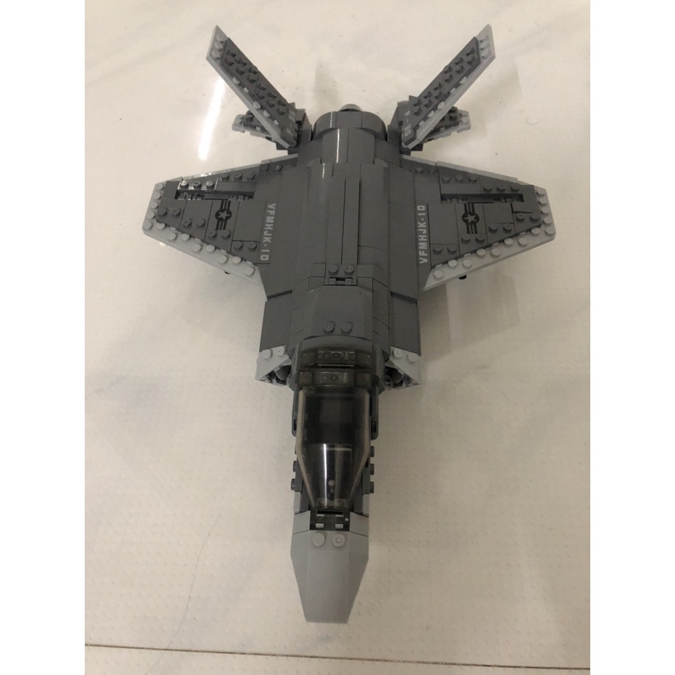 Lego máy bay phản lực F35 của Mỹ - hàng nguyên set ( cũ , còn sách )