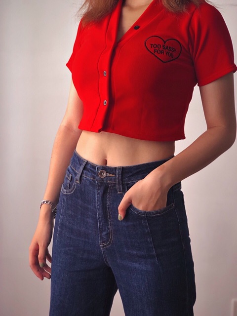 Áo Croptop Nút Gài Thêu Chữ Ảnh Thật 100%