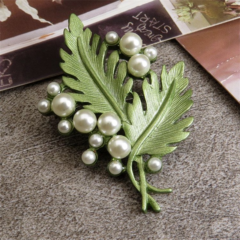 Ghim Cài Áo Hình Vòng Hoa Màu Tương Phản Đơn Giản Thời Trang Đường Phố Retro Cho Nam Và Nữ