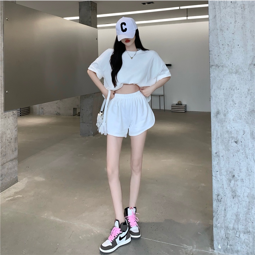 Set Áo Thun Ngắn Tay Cổ Tròn + Quần Short Ống Rộng Lưng Thun Thời Trang Hè Cho Nữ