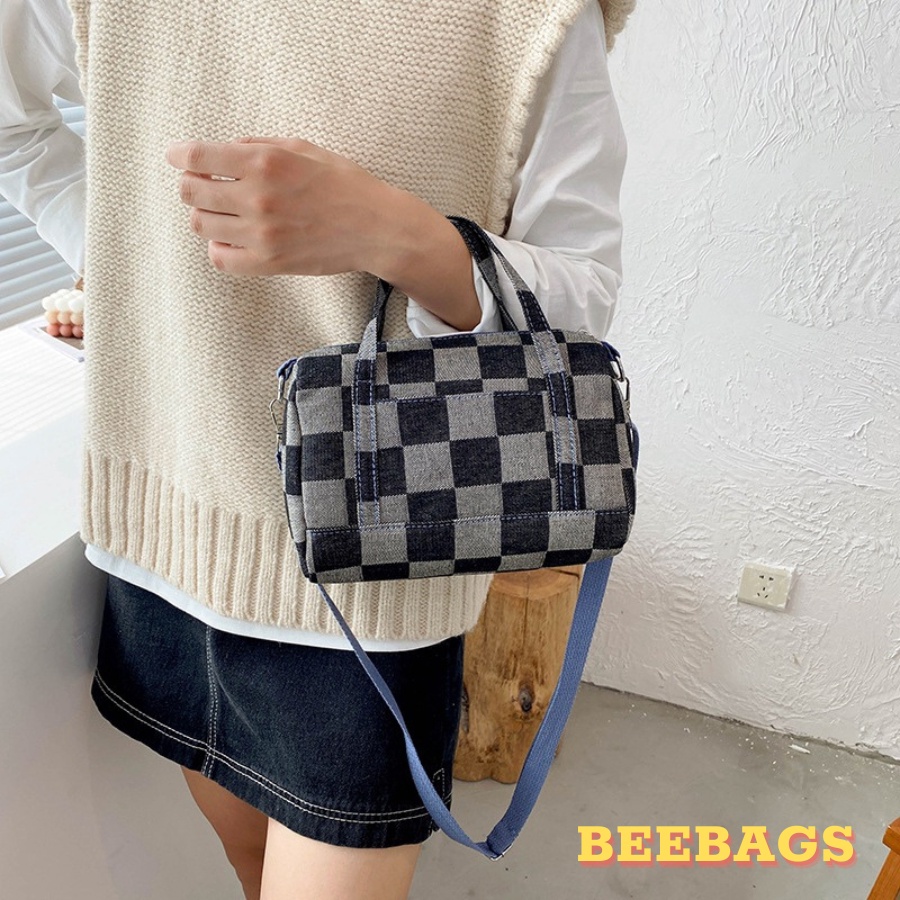 Túi Xách Jean Họa Tiết Caro Cầm Tay, Đeo Chéo Màu Đen, Xanh Đậm | TX45 | Túi Cầm Tay Vải Jean Năng Động Cá Tính Đi Chơi