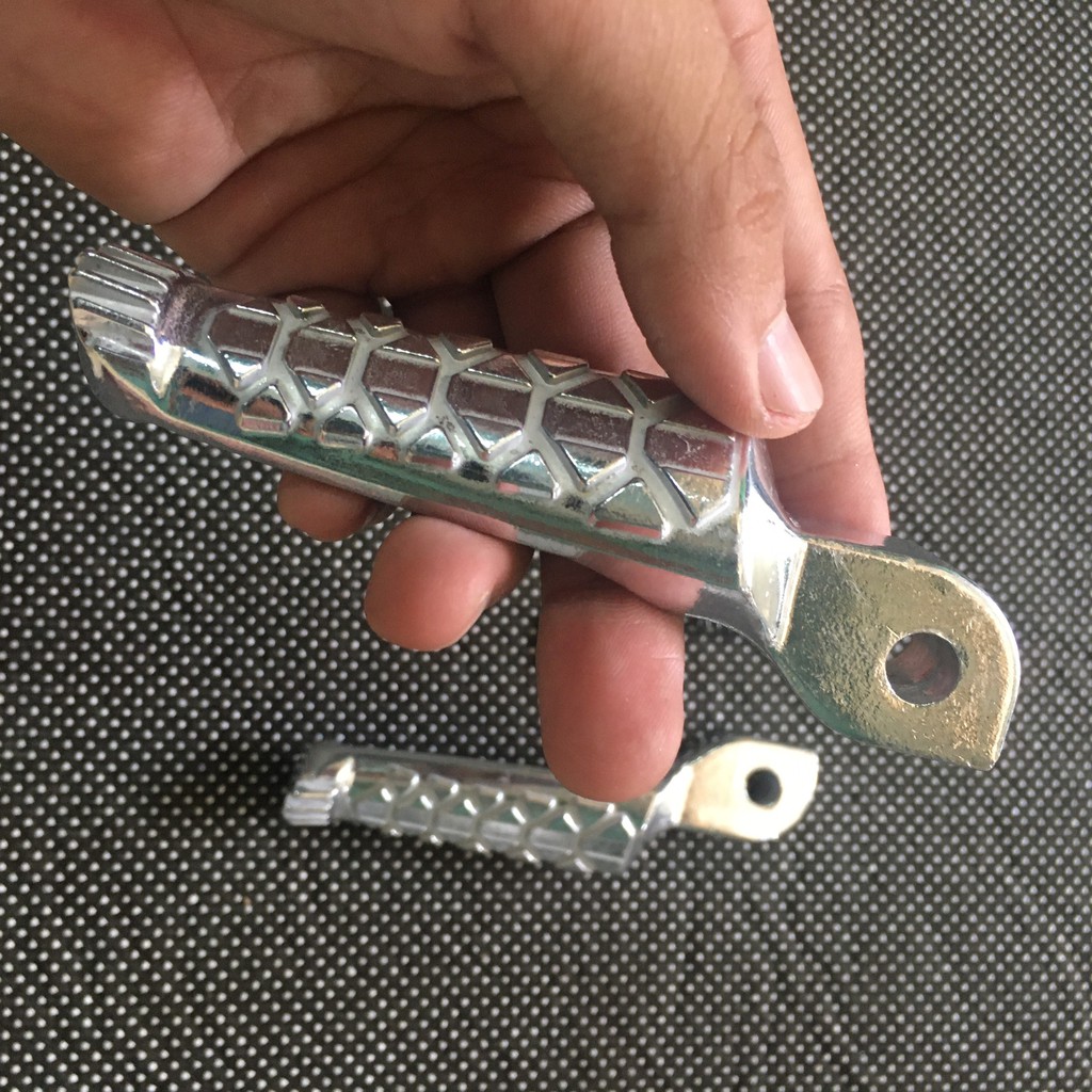 [mẫu mới] Cặp gác chân sau xe máy, giò đạp sau xe máy mẫu TRUSTY trẻ trung độc đáo gắn các dòng xe máy hiện nay