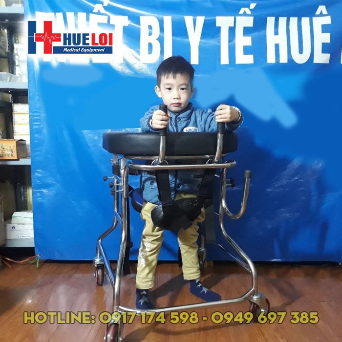 Khung tập đi cho trẻ bại não