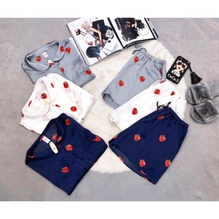 Bộ pijama đùi dâu tây
