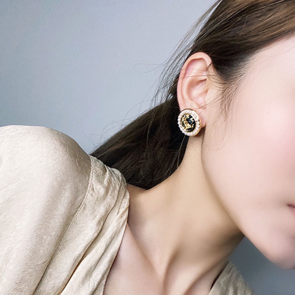 Đôi Bông Tai Ngọc Trai Kiểu Dáng Thời Trang Cho Nữ