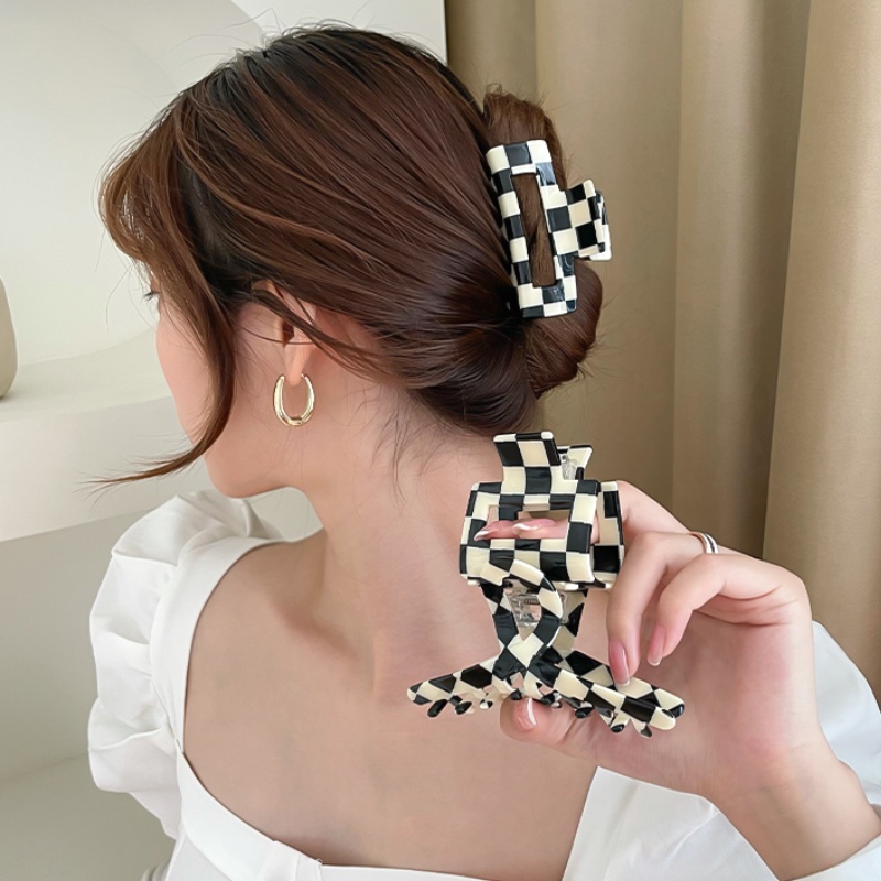Kẹp tóc bản lớn họa tiết ca rô phong cách Hàn Quốc